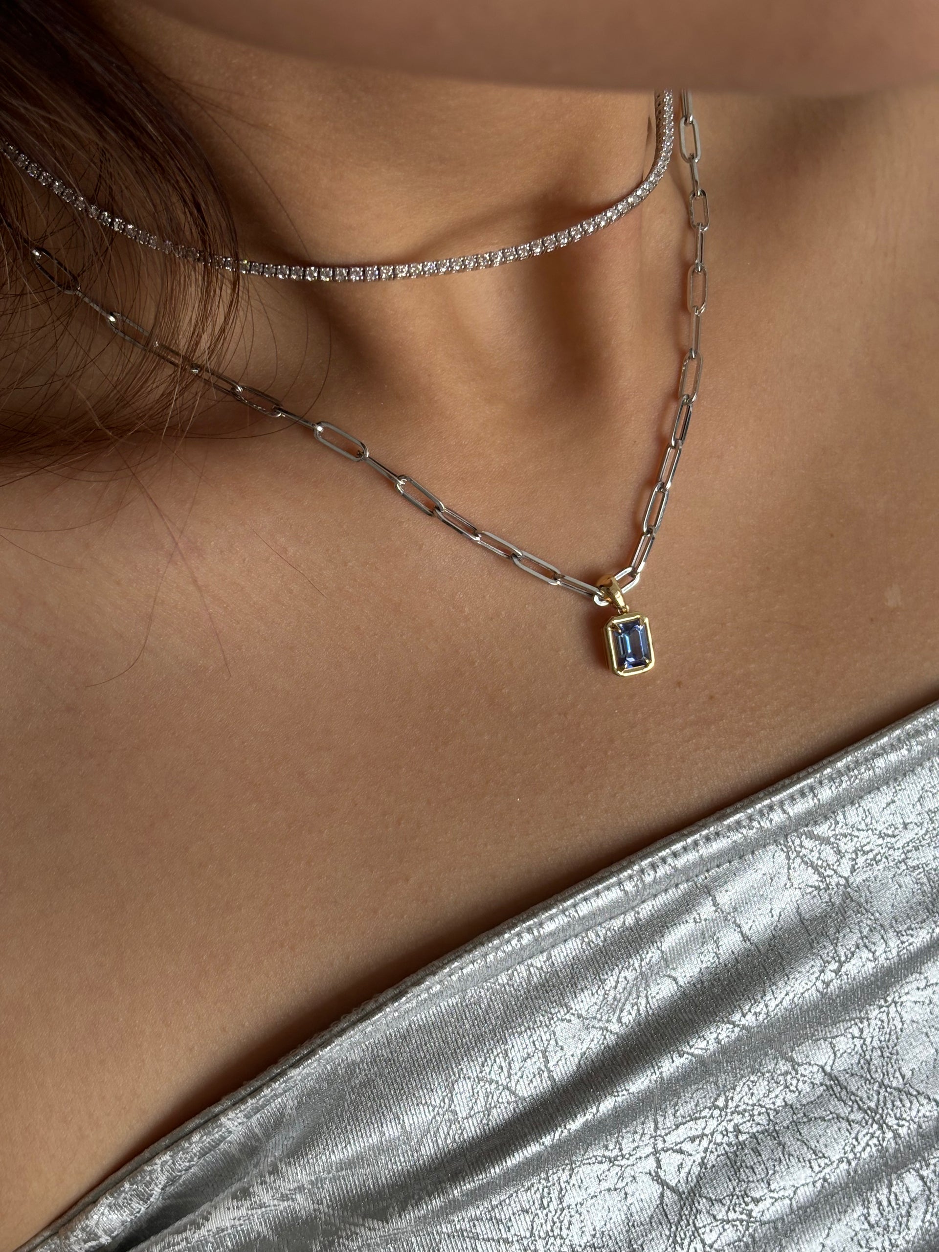 Essence of Emotion - Golden Charm