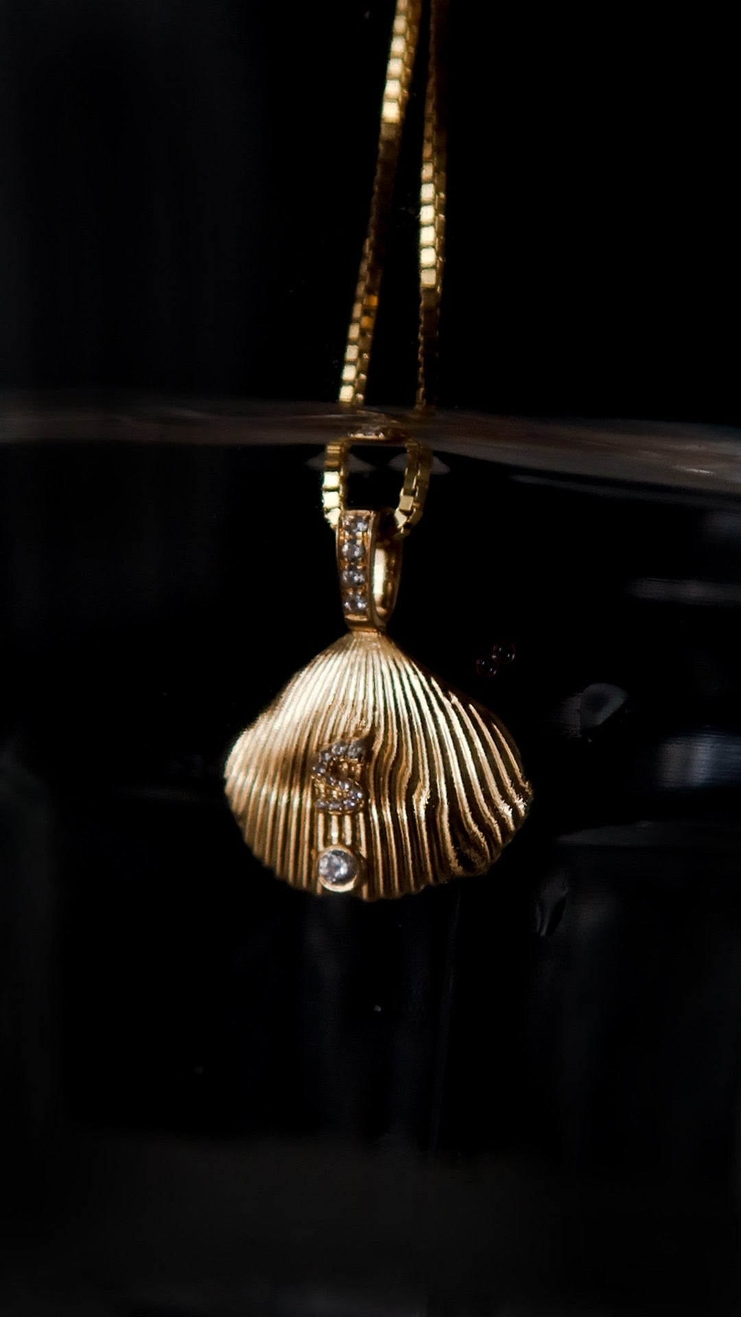 Elysian Shell Diamond Pendant - SIA Jewelry