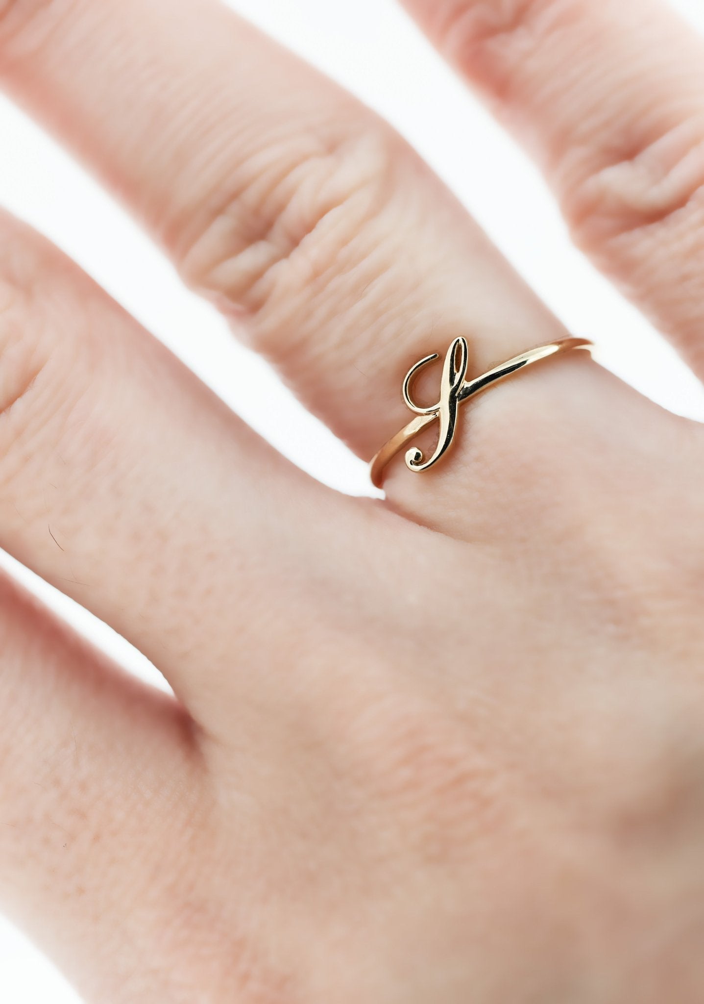 Gold Letter Ring - SIA Jewelry