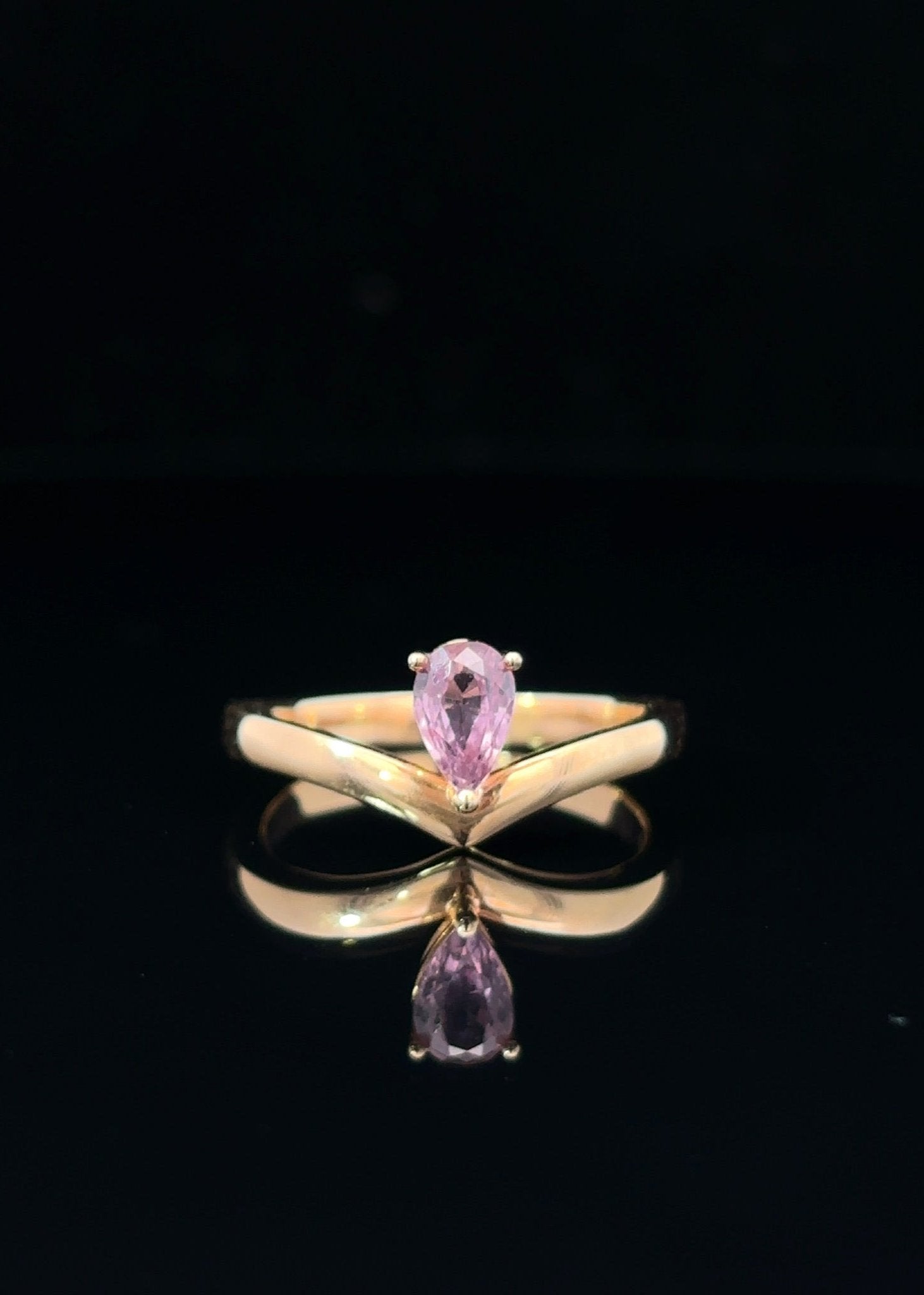 One&Only Purple Sapphire Gold V Ring - SIA Jewelry