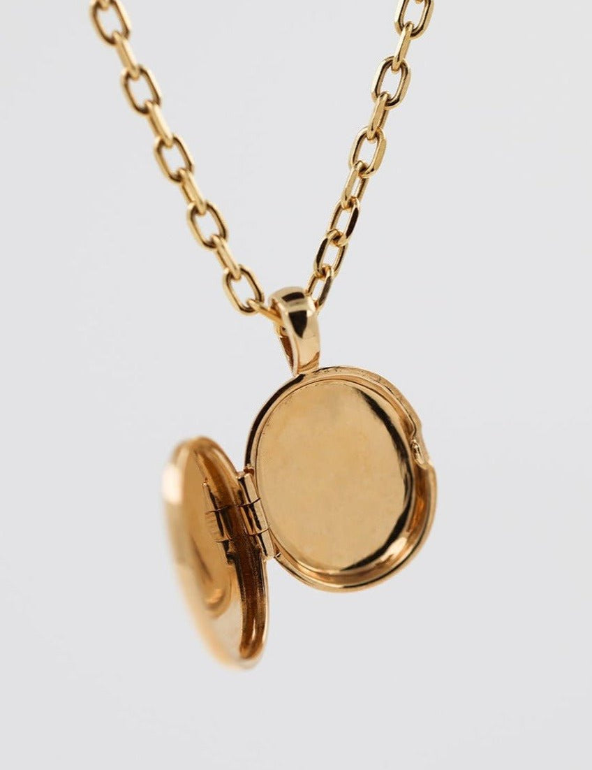 Jace Oval Locket - SIA Jewelry