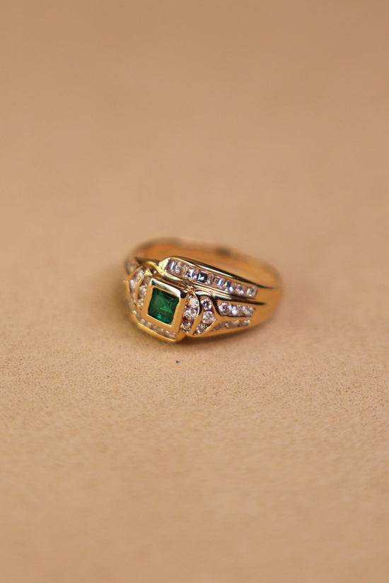 New Vintage Emerald Diamond Mixed Gold Ring - SIA Jewelry