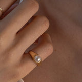 Pearl Signet Ring - SIA Jewelry