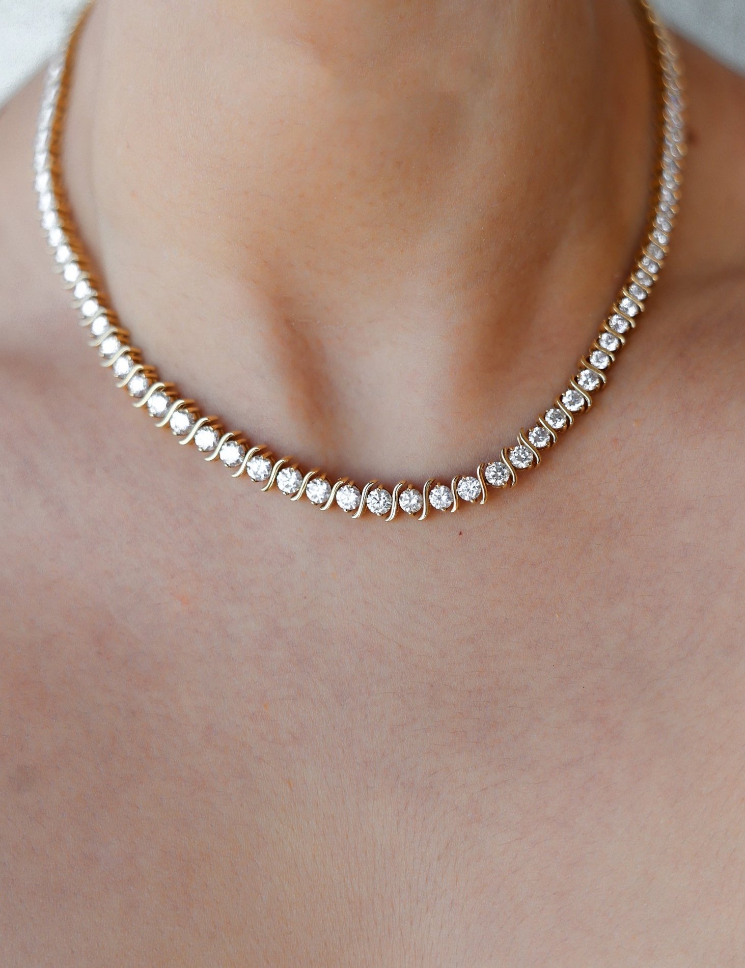 Serenity Diamond Graduated Line Necklace - SIA Jewelry