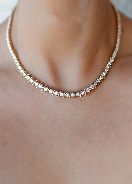 Serenity Diamond Graduated Line Necklace - SIA Jewelry