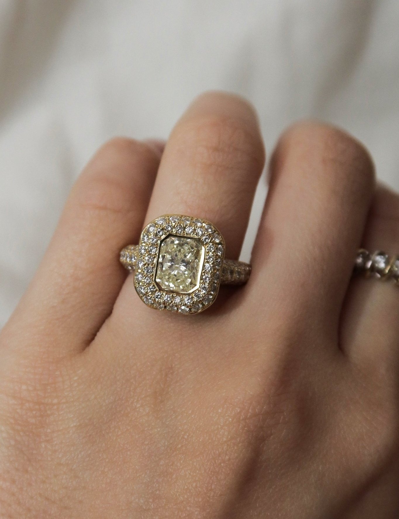 Vintage Ember Emerald Diamond Ring - SIA Jewelry