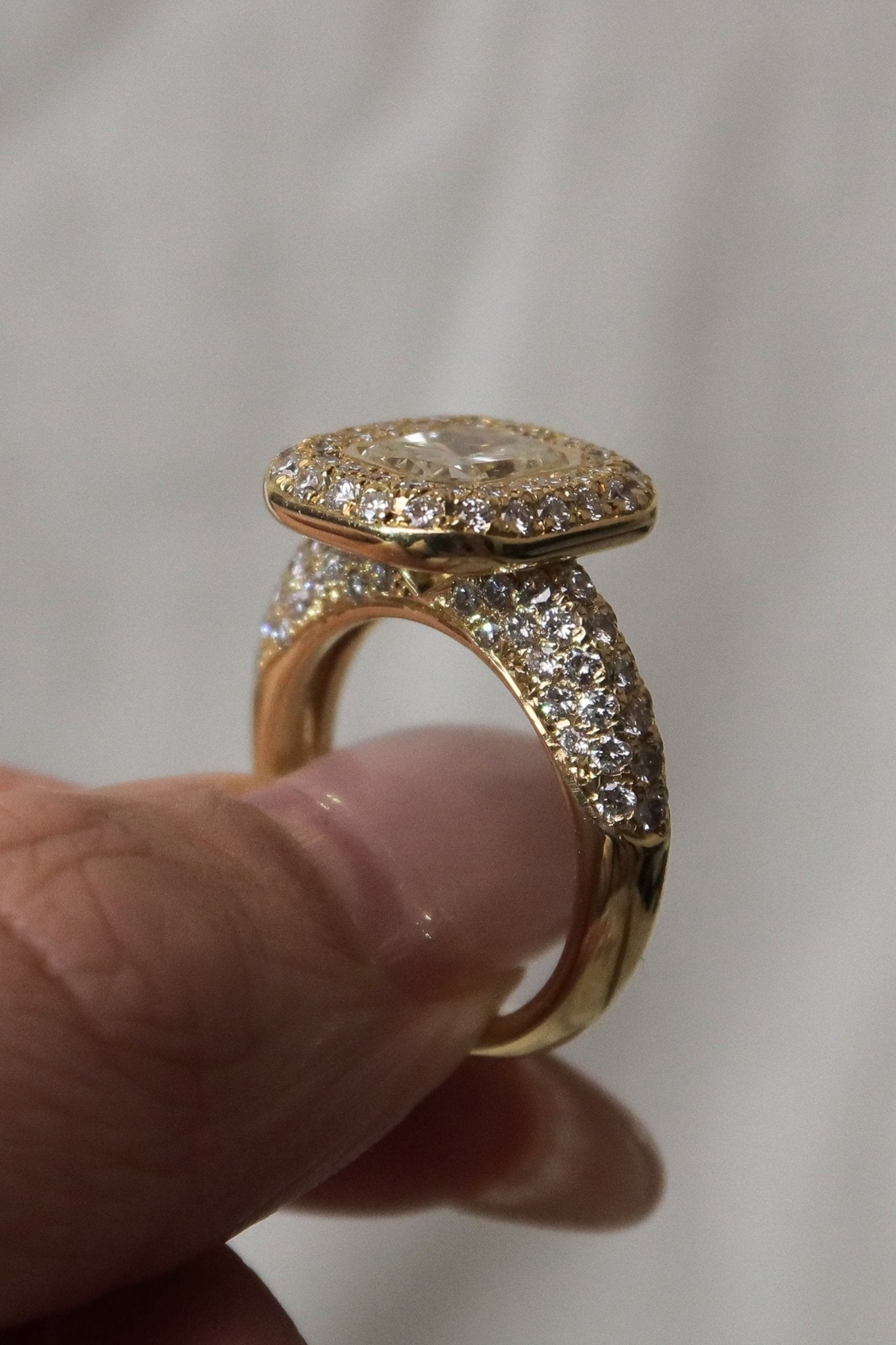 Vintage Ember Emerald Diamond Ring - SIA Jewelry