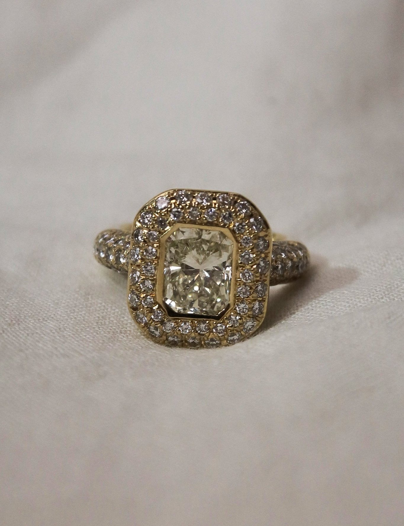 Vintage Ember Emerald Diamond Ring - SIA Jewelry