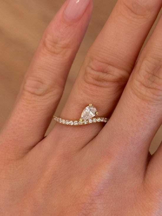 Vintage Pear Diamond Curve Ring - SIA Jewelry