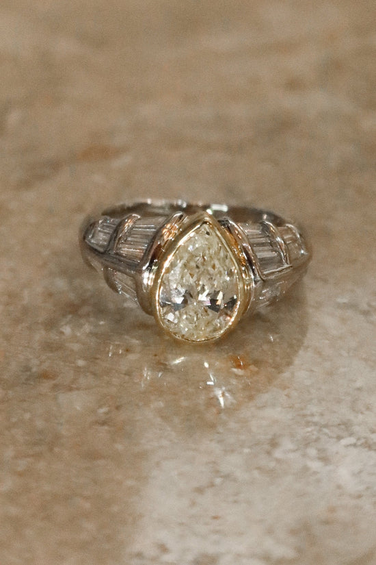 Vintage Pear Diamond Ring - SIA Jewelry