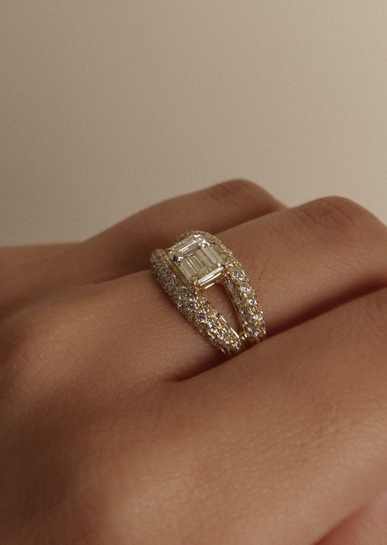 Vintage Twiny Emerald Diamond Ring - SIA Jewelry